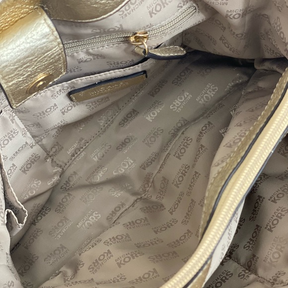 ❌SOLD❌Michael Kors purse - Picture 7 of 12